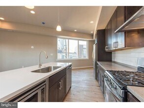 1625 Ridge Ave-Unit -2 in Philadelphia, PA - Building Photo - Building Photo