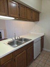 1115 Regency Ct in Schaumburg, IL - Building Photo - Building Photo