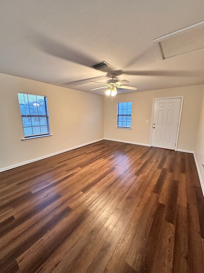 127 Leggett Rd in Lucedale, MS - Building Photo - Building Photo