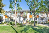 Aspire Redlands Apartments in Redlands, CA - Foto de edificio - Building Photo