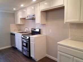 900 N Garfield Ave in Sand Springs, OK - Building Photo - Building Photo