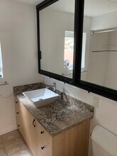1722 Oak Dr in Topanga, CA - Building Photo - Building Photo