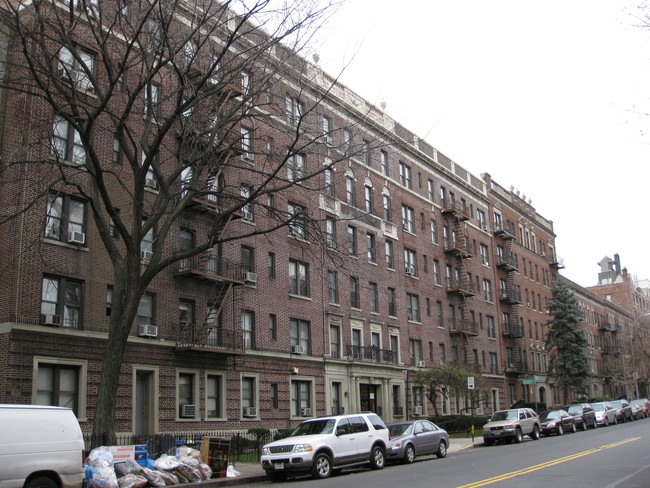 700 Ocean Ave in Brooklyn, NY - Building Photo - Building Photo