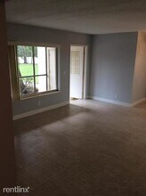 4975 Sable Pine Cir-Unit -Apt D1 in West Palm Beach, FL - Building Photo - Building Photo
