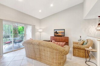 6488 Via Regina in Boca Raton, FL - Building Photo - Building Photo