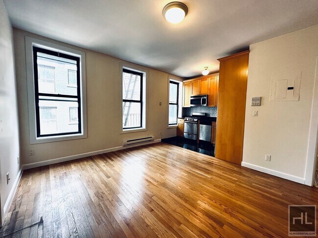 MOTT STREET in New York, NY - Building Photo - Building Photo