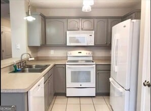 219 Fox Creek Blvd in Woodstock, GA - Building Photo - Building Photo