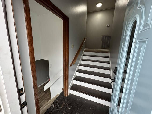 1312 Ledford St in Elizabethton, TN - Building Photo - Building Photo