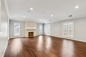 5801 Orchid Ln in Dallas, TX - Building Photo - Building Photo