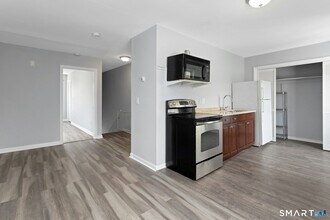 614 Earl Ave in Bridgeport, CT - Building Photo - Building Photo