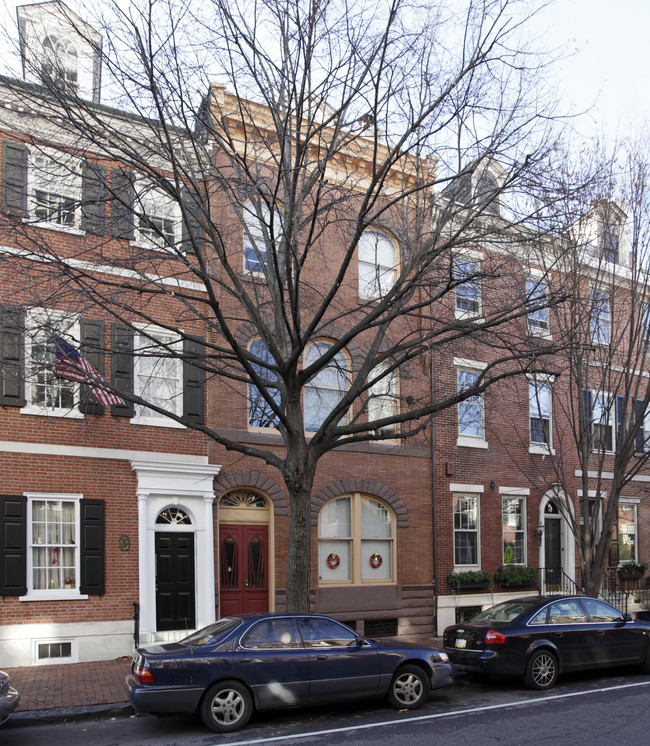 Spruce Court Apartments in Philadelphia, PA - Building Photo - Building Photo