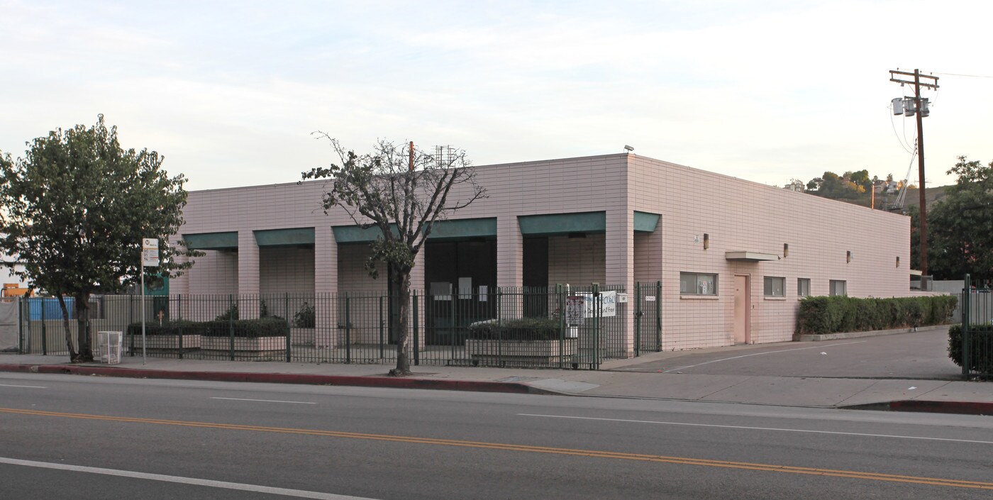 1427 S Crest Dr in Los Angeles, CA - Building Photo