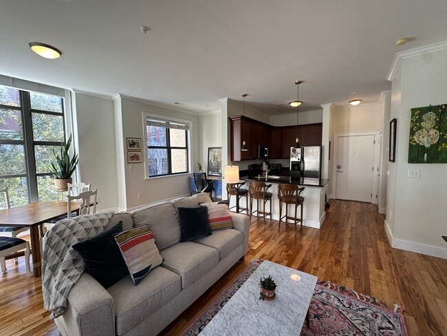 property at 224 S Laurens St