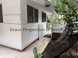 1901 Iwi Way in Honolulu, HI - Building Photo