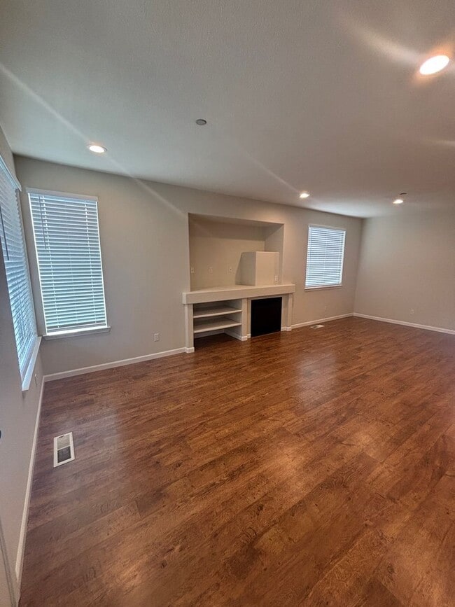 8085 Leno Dr in Windsor, CA - Building Photo - Building Photo