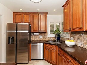 1525 Glenavon Ave in Los Angeles, CA - Building Photo - Building Photo