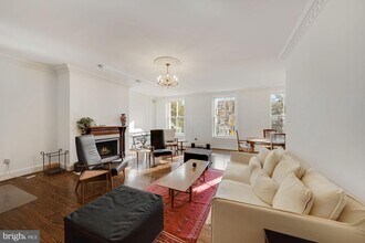 3333 N St NW-Unit -4 in Washington, DC - Building Photo - Building Photo