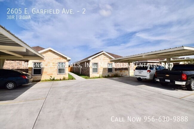 2605 E Garfield Ave