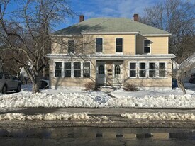 179 Maple Ave, Unit 179 B maple ave claremont in Claremont, NH - Building Photo