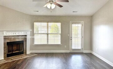 648 Piney Woods Rd in Owens Cross Roads, AL - Foto de edificio - Building Photo