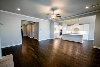 918 Edinburgh Dr in McGregor, TX - Building Photo - Building Photo