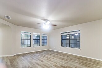 2111 Paddle Creek in San Antonio, TX - Building Photo - Building Photo