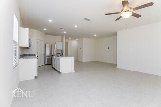 35383 W San Capistrano Ave in Maricopa, AZ - Building Photo - Building Photo