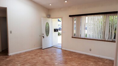 1857 Vicente Dr in San Luis Obispo, CA - Building Photo - Building Photo