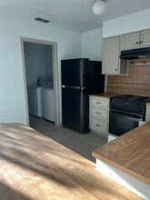 206 S Byrd St in Crane, TX - Building Photo - Building Photo