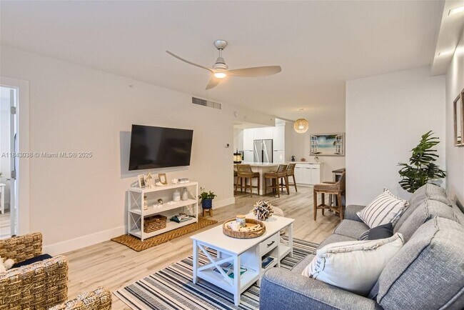 2501 S Ocean Dr in Hollywood, FL - Building Photo - Building Photo