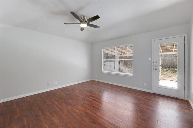 9505 Woodvale Dr in Austin, TX - Building Photo - Building Photo