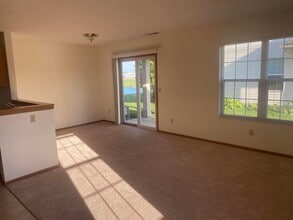 2200 Deerfield Xing, Unit 2269 in Piqua, OH - Foto de edificio - Building Photo