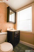 7 Cottage St, Unit 2 in Boston, MA - Foto de edificio - Building Photo