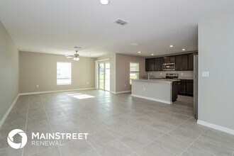 1126 Union Ave in Mascotte, FL - Foto de edificio - Building Photo