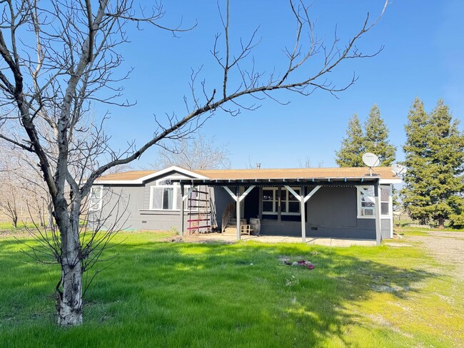 6999 Dodge Rd in Colusa, CA - Building Photo - Building Photo