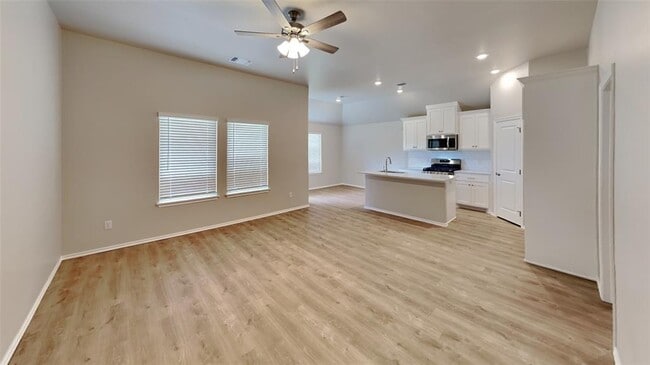 12800 Elba Dr