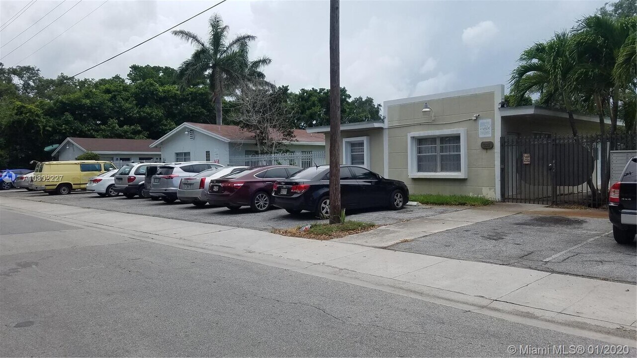 345 NE 80th Terrace-Unit -143 in Miami, FL - Building Photo