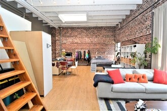730 29th St, Unit 216 in Oakland, CA - Building Photo - Building Photo