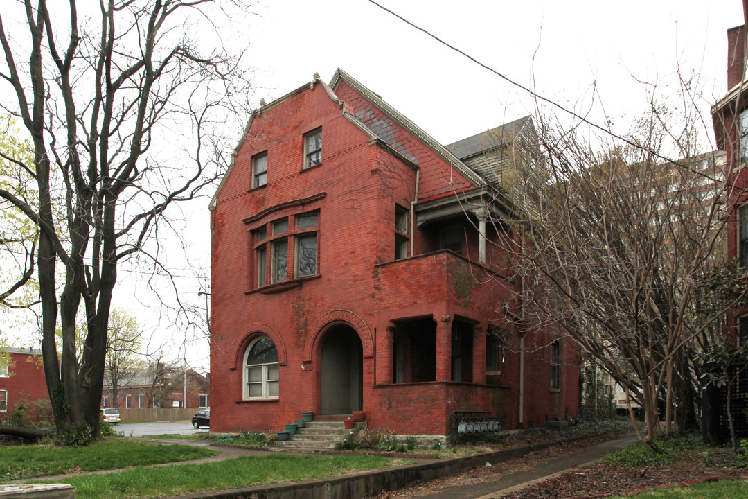 1226 S 2nd St in Louisville, KY - Foto de edificio