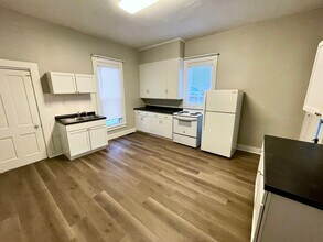 650 W Ash St in Piqua, OH - Building Photo - Building Photo