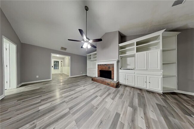 2150 Lakeway Dr in Dacula, GA - Building Photo - Building Photo