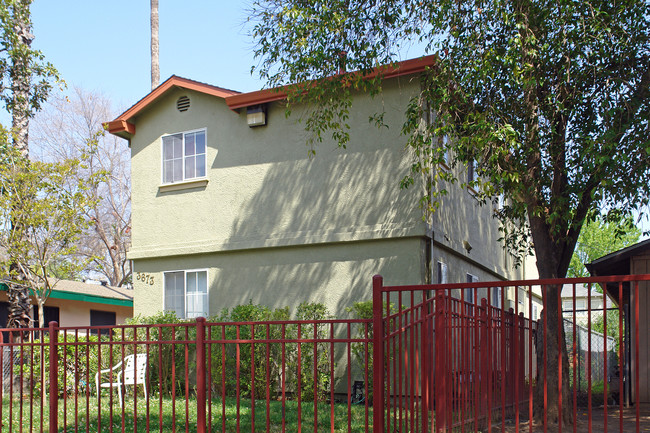 3673 5th Ave in Sacramento, CA - Foto de edificio - Building Photo