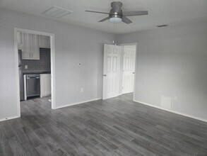 3015 Bryant Irvin Rd N in Fort Worth, TX - Building Photo - Building Photo