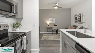 1001 E Playa Del Norte Dr, Unit 1210 in Tempe, AZ - Foto de edificio - Building Photo