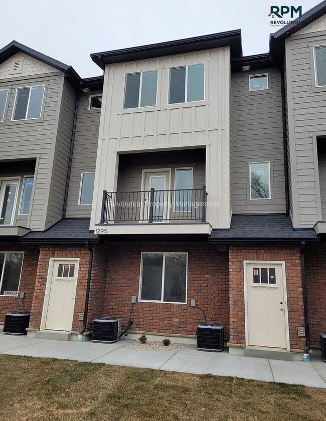 property at 1279 1640 S