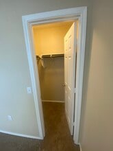 6237 Adair Dr, Unit Small Room in Austin, TX - Building Photo - Building Photo