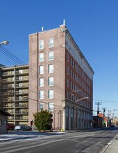 Shields Building in Pittsburgh, PA - Foto de edificio - Building Photo