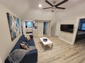 5708 Park Blvd in Wildwood Crest, NJ - Building Photo - Building Photo