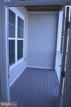 13724 Neil Armstrong Ave in Herndon, VA - Building Photo - Building Photo