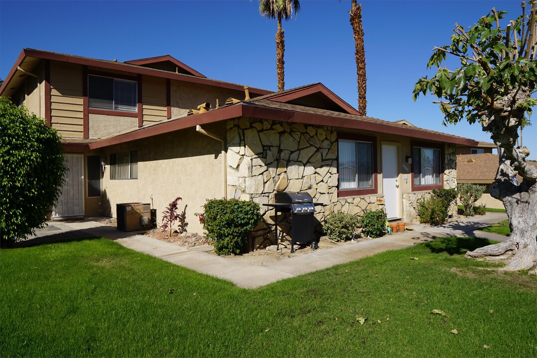 72724 Eagle Rd in Palm Desert, CA - Building Photo